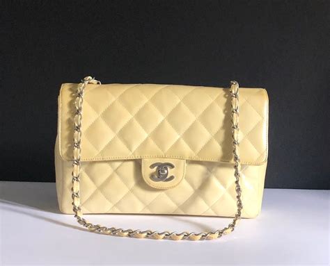 chanel wallet cream